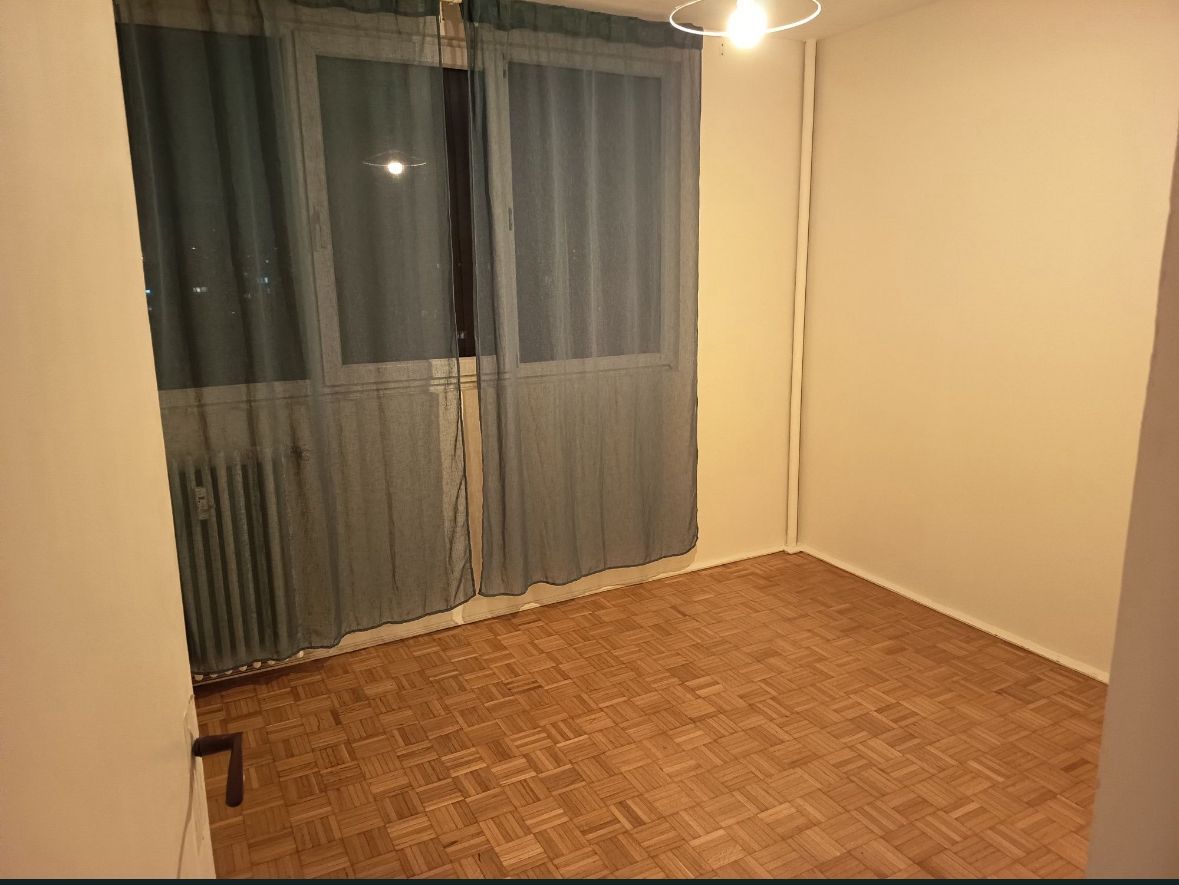 AP. 3 CAMERE 1 MAI, BLOC REABILITAT, RENOVAT, BUCATARIE INCHISA - Poză 4