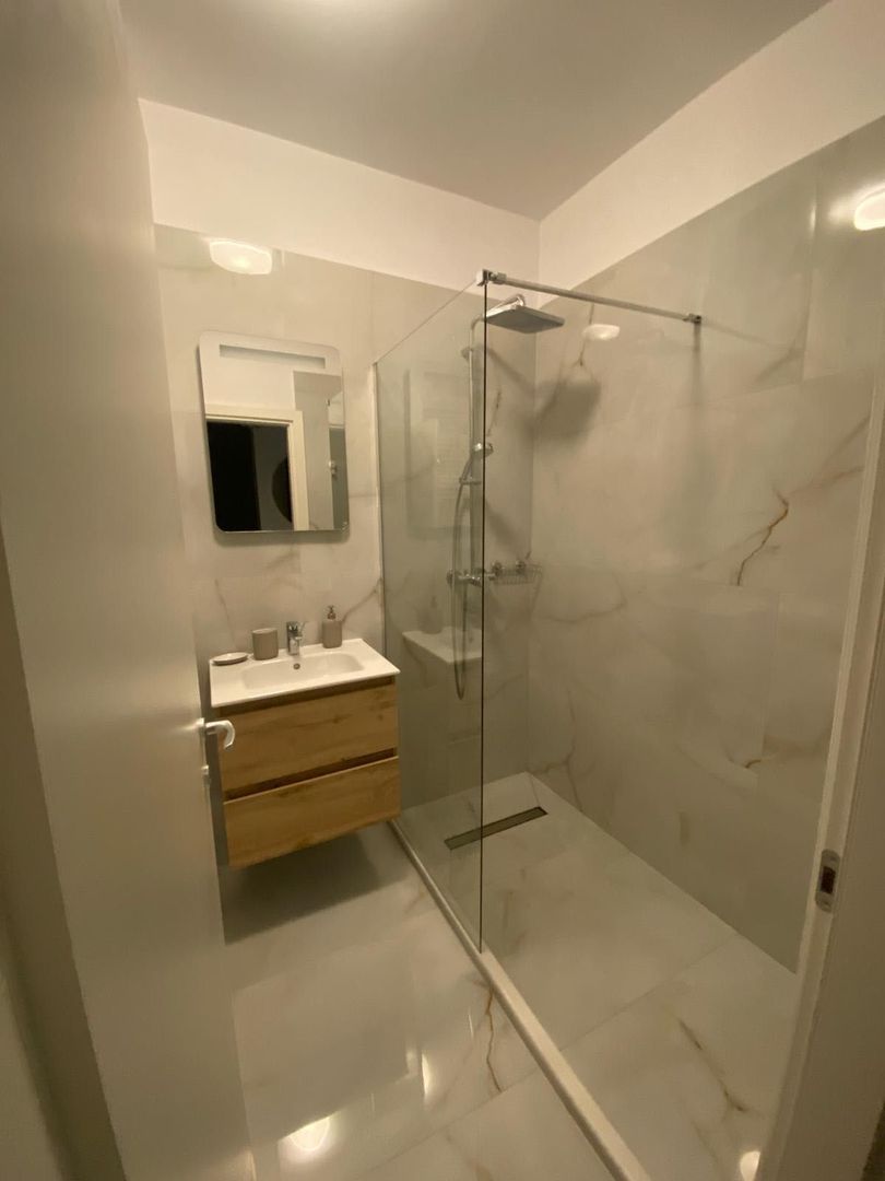 Vând garsonieră Regie Residence, sector 6 - Poză 5