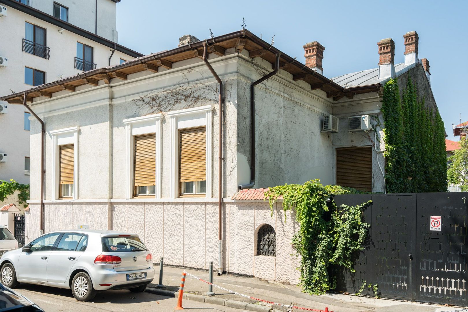 VILA REPREZENTATIVA ICOANEI - Poză 29