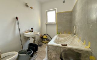 APARTAMENT 4 CAMERE | RENOVAT | BOXA | CURTE COMUNA - Poză 11