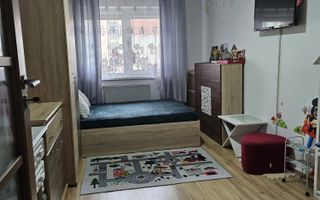 Apartament 3 camere, Cetate, etaj intermediar - Poză 7