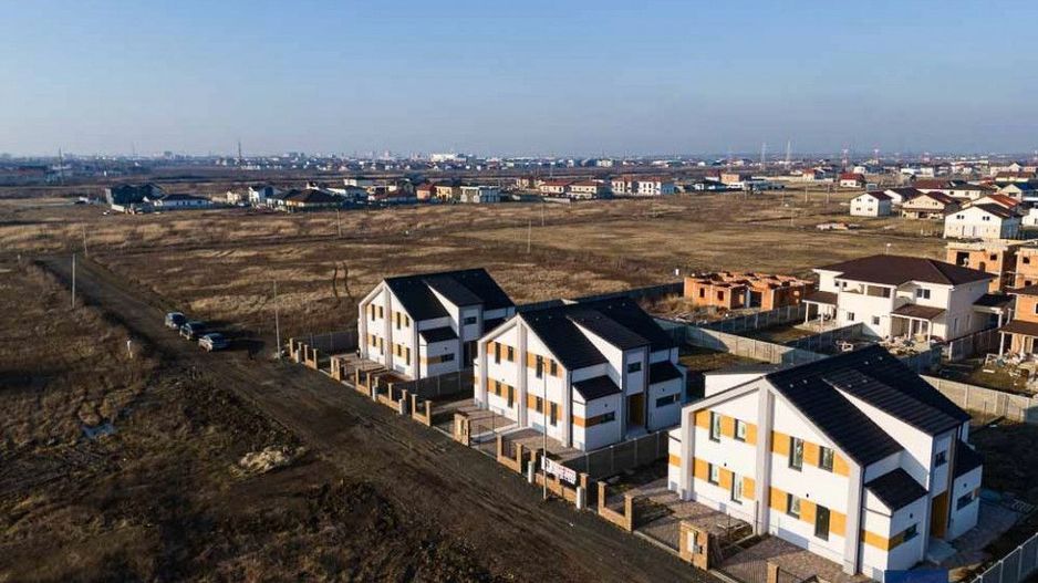Duplex cu 4 camere si teren generos de 352 mp – Mosnita Noua - Poză 40