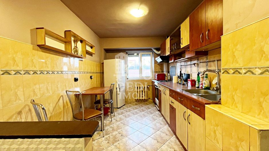 Apartament cu 4 camere de inchiriat zona Dacia, Oradea - Poză 7