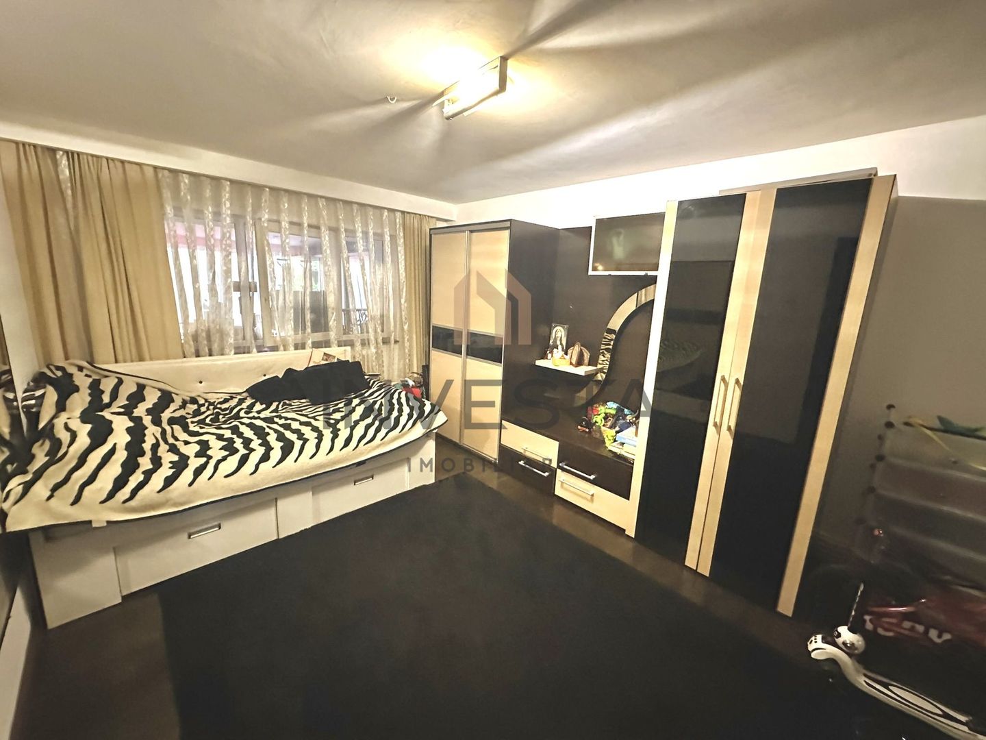 Apartament 90 mp!  Zona Minerva!  Garaj inclus! 2050/mp! - Poză 2