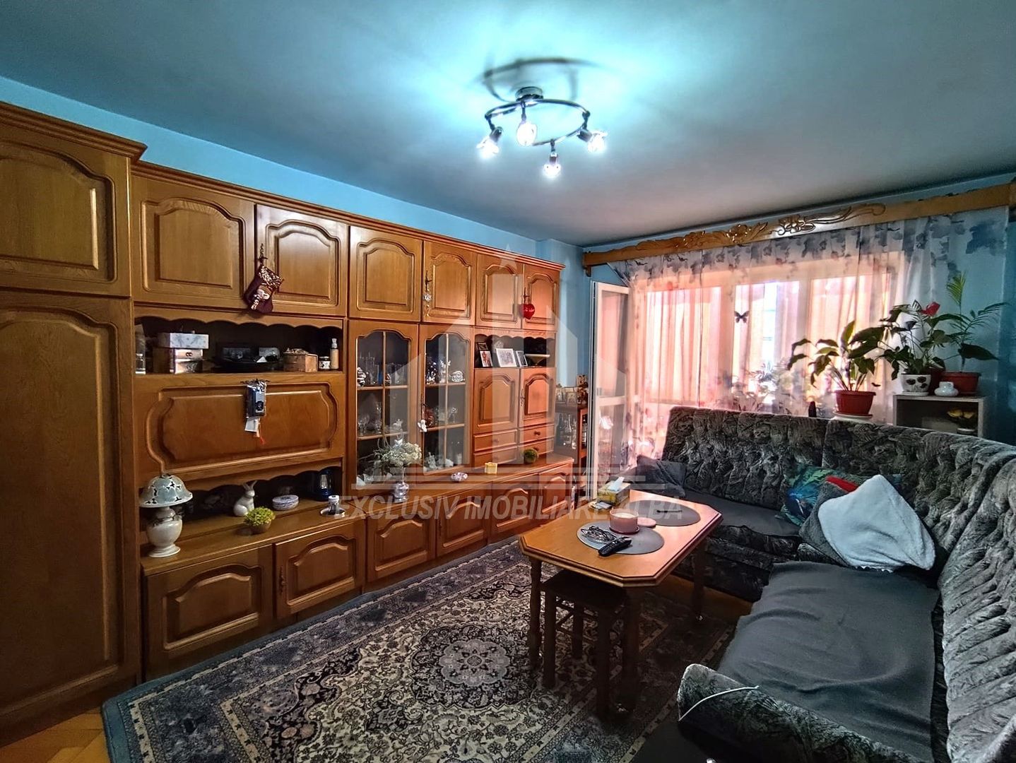 Apartament cu 3 camere de vanzare, Cetate - Poză 1