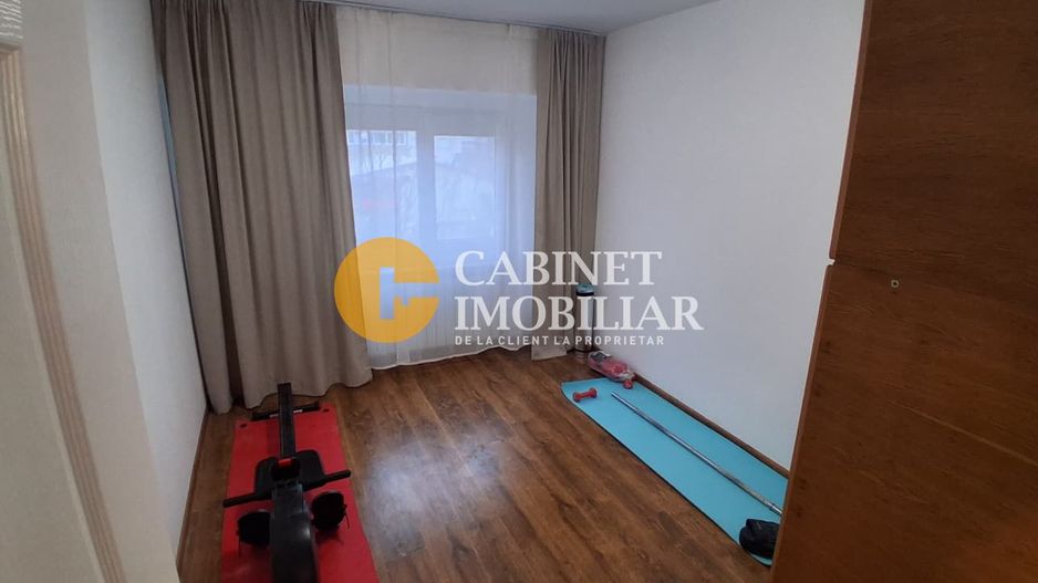 Apartament 4 camere,decomandat, Tomesti, Iasi - Poză 3