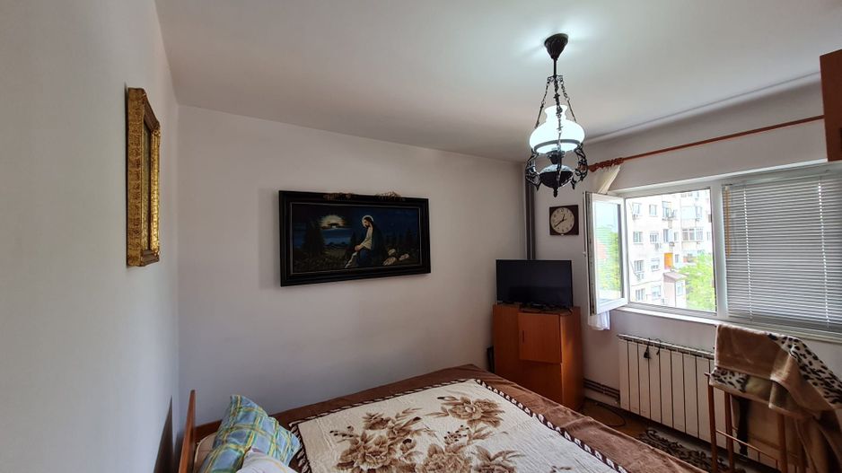 Apartament decomandat 2 camere - Poză 3
