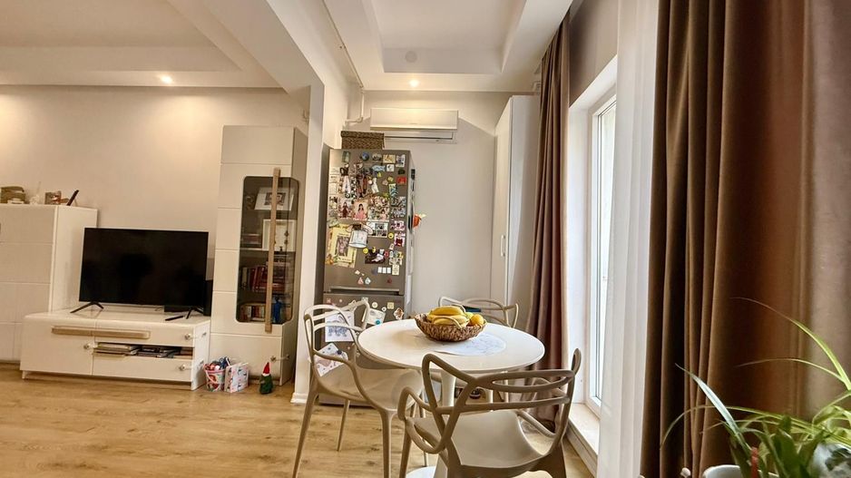 COSMOPOLIS - Apartament cu 3 camere, mobilat si utilat. - Poză 5