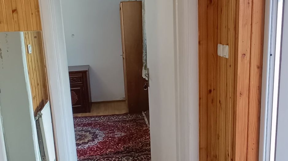 Apartament de închiriat la curte comună chiar în Complexul Studențesc - Poză 9