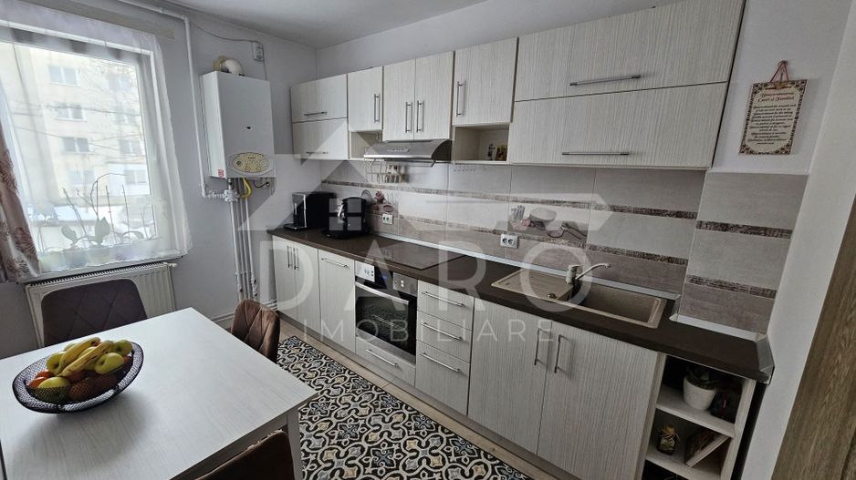 Apartament 2 camere Pandurilor etaj 1 - Poză 1