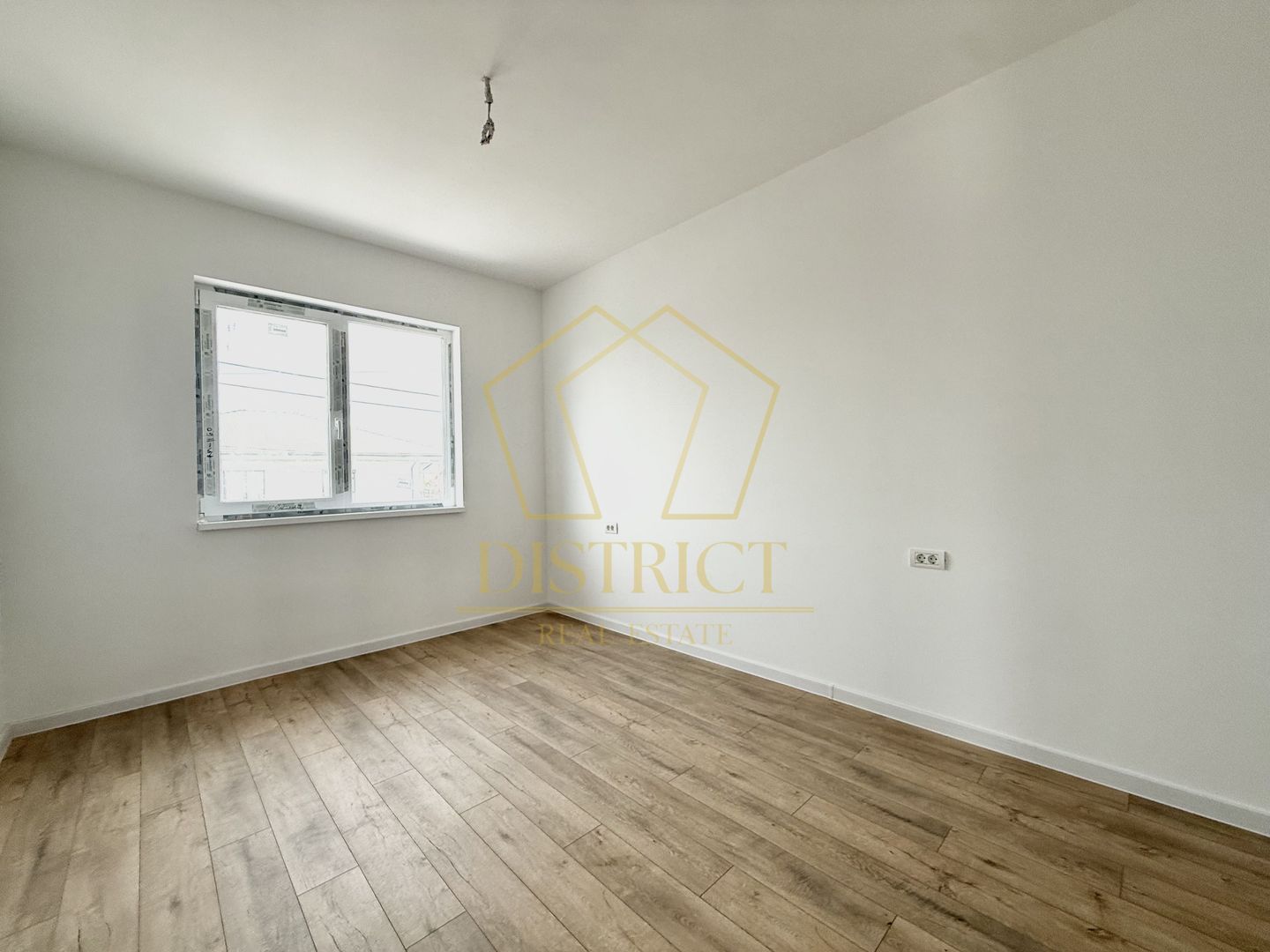 Duplex spatios cu 4 camere 109 mp | Mosnita Veche - Poză 7