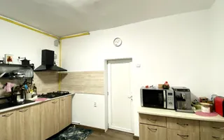 DE VANZARE CASA 5 CAMERE | RENOVATA | TERASA | 2 INTRARI SEPARATE | ZONA UNIRII - Poză 26