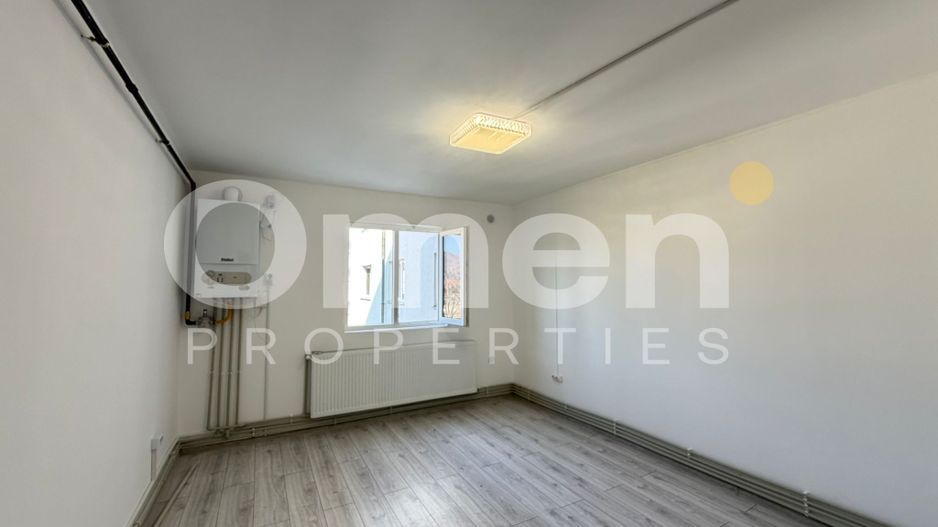 Garsoniera renovata, etaj intermediar, zona Pietei Izvoare - Poză 2