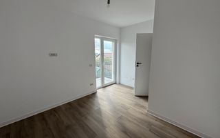 1\2 Duplex Utvin P+E,4Camere,2 Bai,Toate Utilitatile - Poză 8