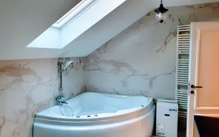 Casa de lux, 1000 mp teren, toate utilitatile, cartierul Cetate - Poză 18