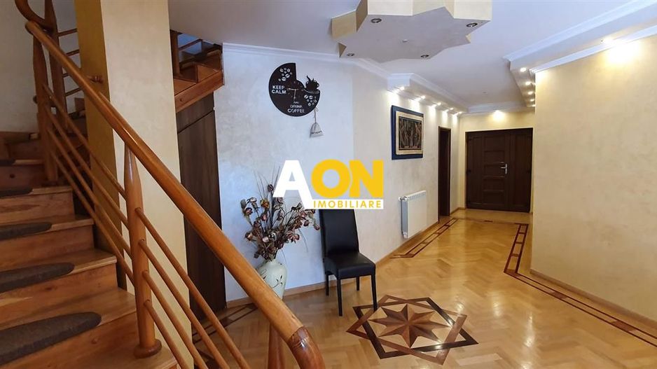 Casa 10 camere, ideala ca pensiune, zona Cetatii Alba Carolina - Poză 4