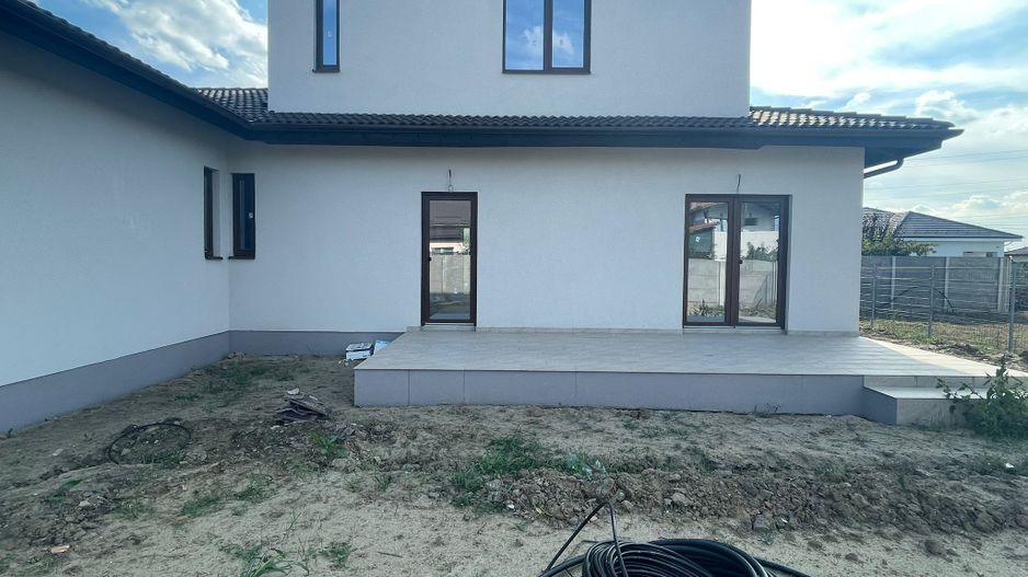 Duplex 4 camere - pozitie excelenta - Mosnita Noua - Poză 1