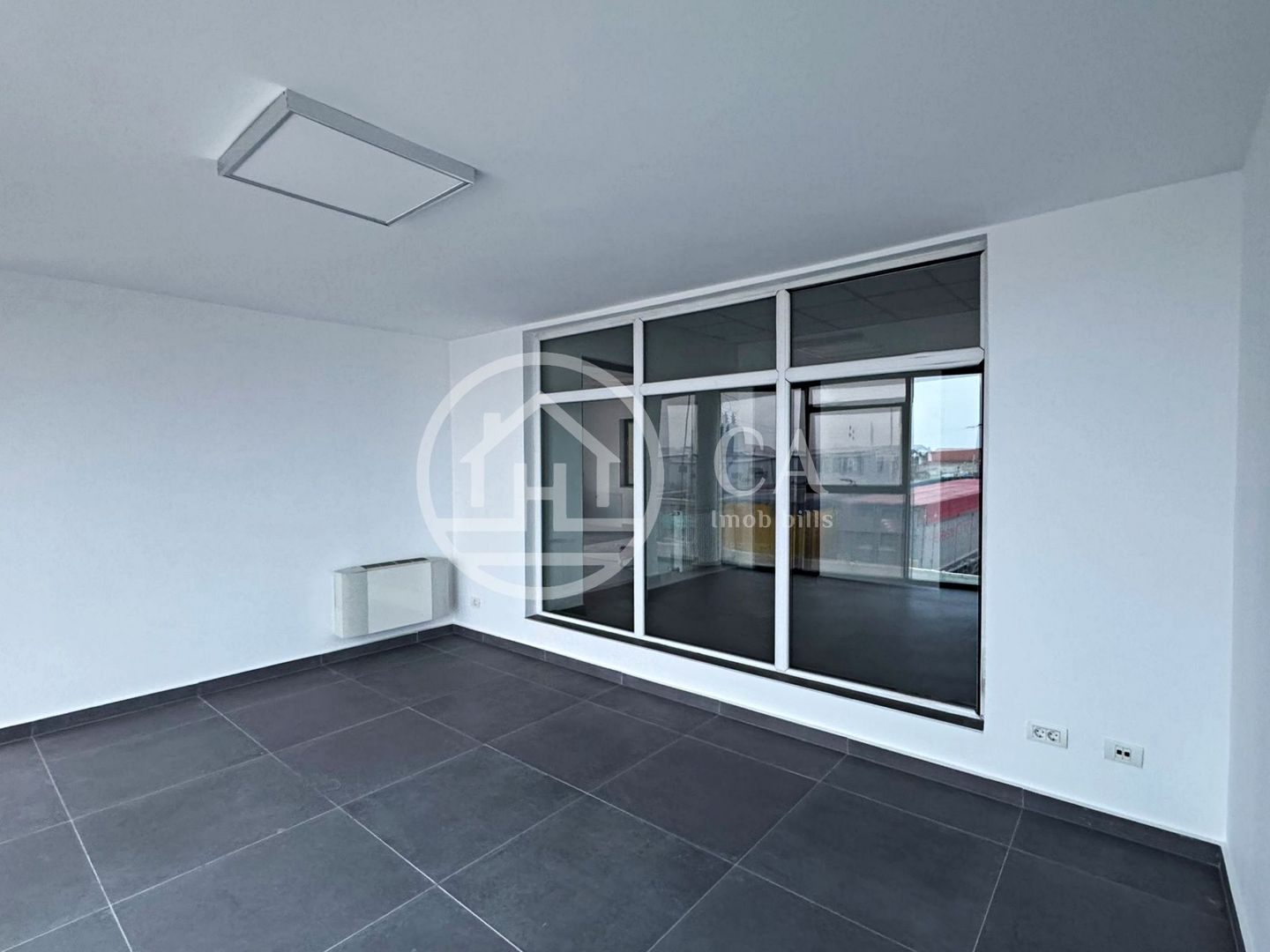 Spațiu comercial de închiriat cu 7 camere în zona Centurii, Oradea - Poză 4