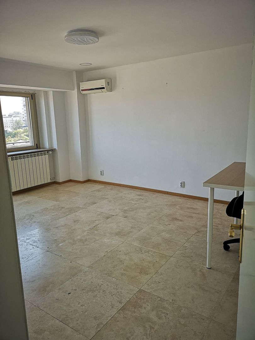 Birou Piata Alba Iulia - Poză 14