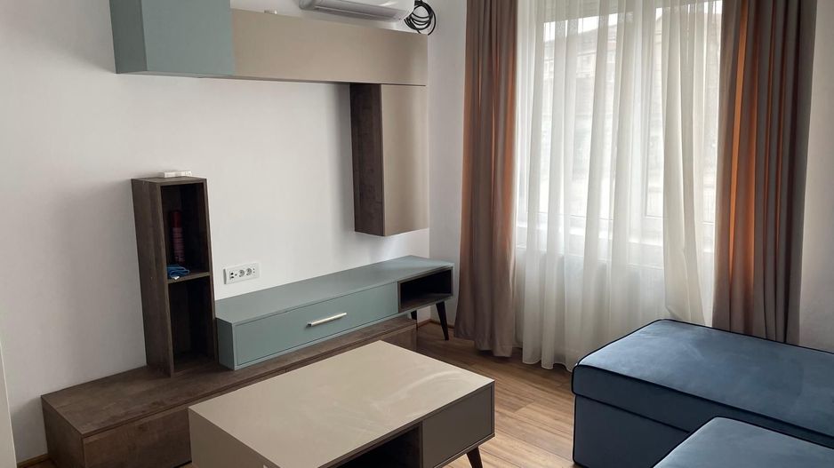 Spitalul Judetean | 2 Camere | Etaj 1 | Renovat complet | Centrala proprie - Poză 1