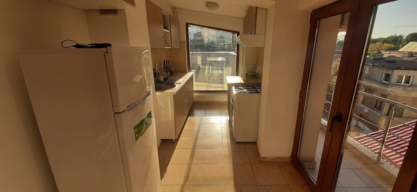 Apartament cu terasa, 4 minute metrou Muncii, centrala proprie - Poză 7