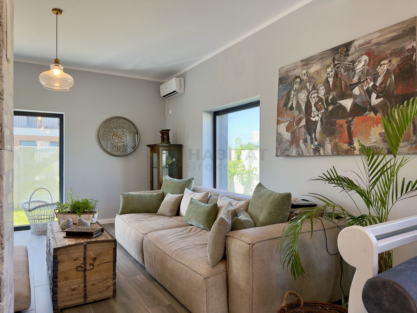 Vila 4 camere, curte amenajata | Strada Petre Ispirescu - Poză 1