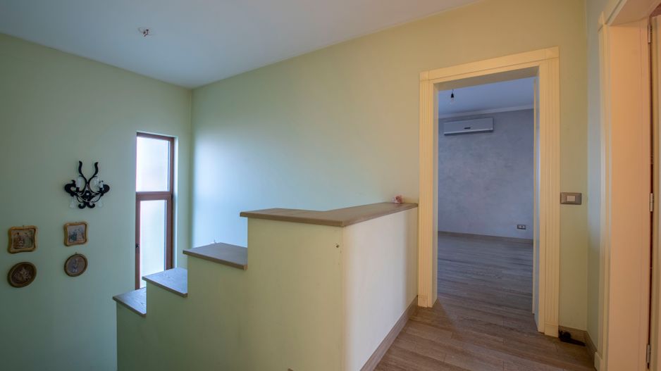 Casa individuala | 255mp s. desfasurata | teren 473mp | D+P+E | Gruia - Poză 33