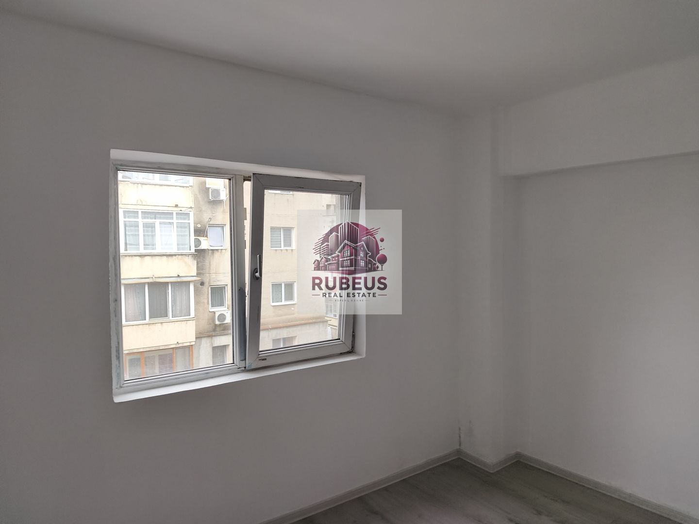 Apartament 4 camere, 77 mp, 2 balcoane, etaj 3 – Topolniței - Poză 12