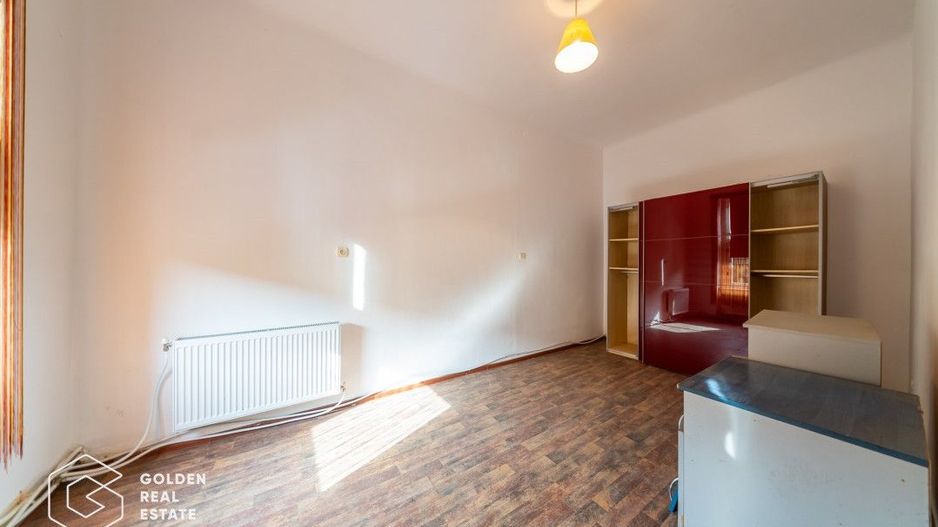 Rar pe piata! 2 apartamente singure in curte, fatada renovata, zona Teatru - Poză 15