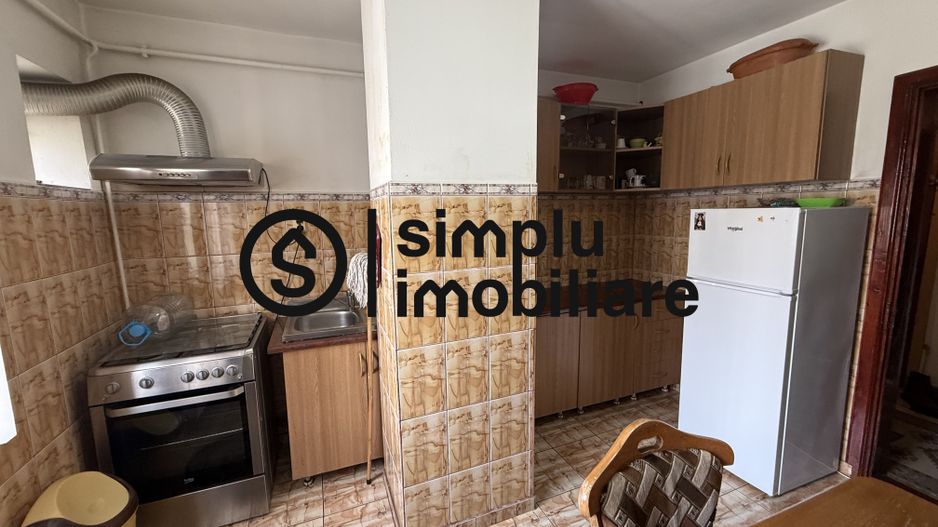 3 decomandate, etaj 2/4, centrala termica, Rovine - 157 000 Euro - Poză 16