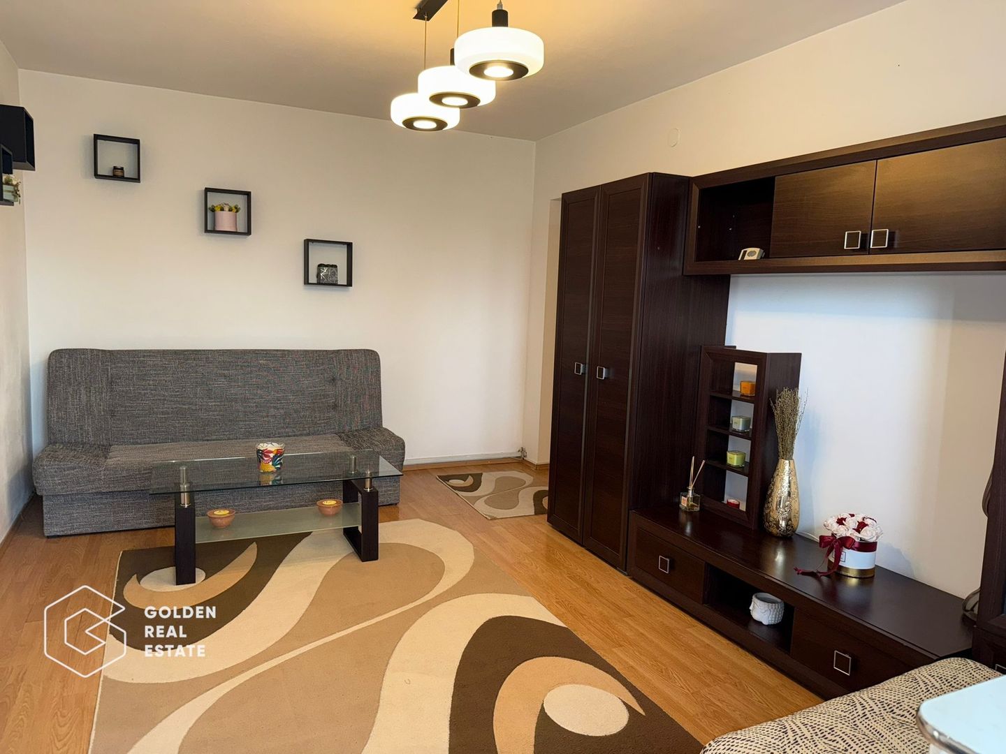 Apartament 3 camere cu centrala, zona Fortuna cu parcare - Poză 2