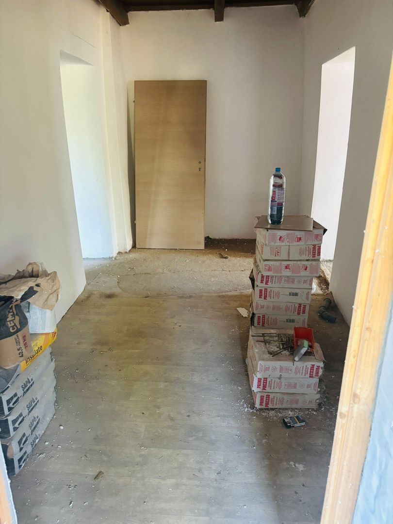 Casă și teren, 1.000 mp, Ciulești. 18.000 E. Comision 0 - Poză 14