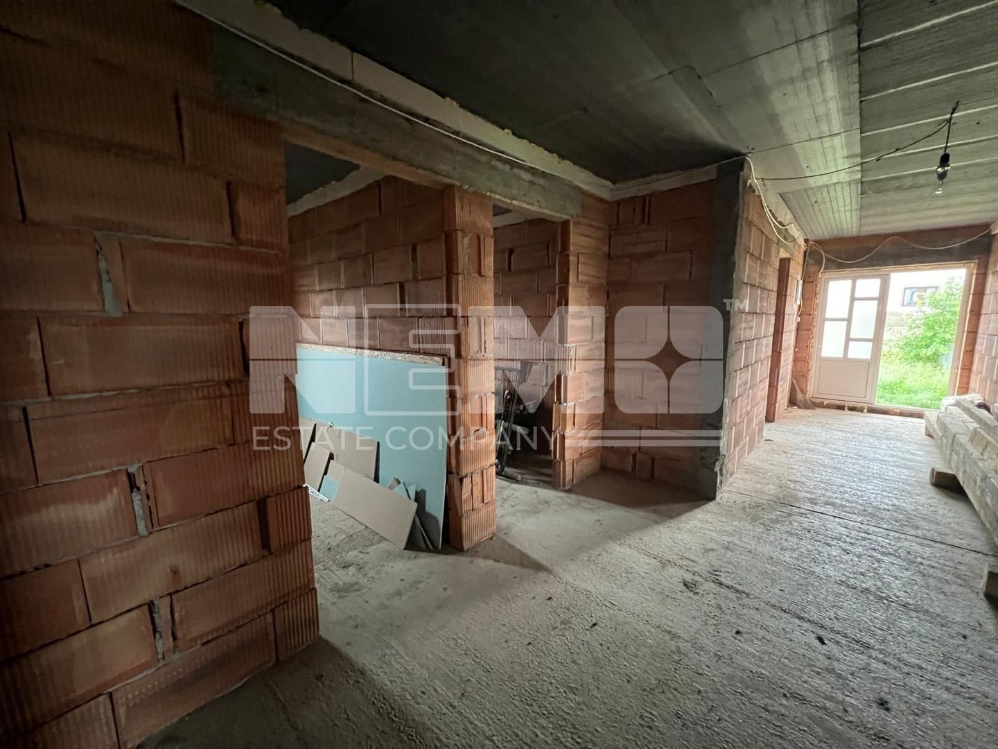 Casa la Rosu | 821Mp | Dornesti - Poză 8