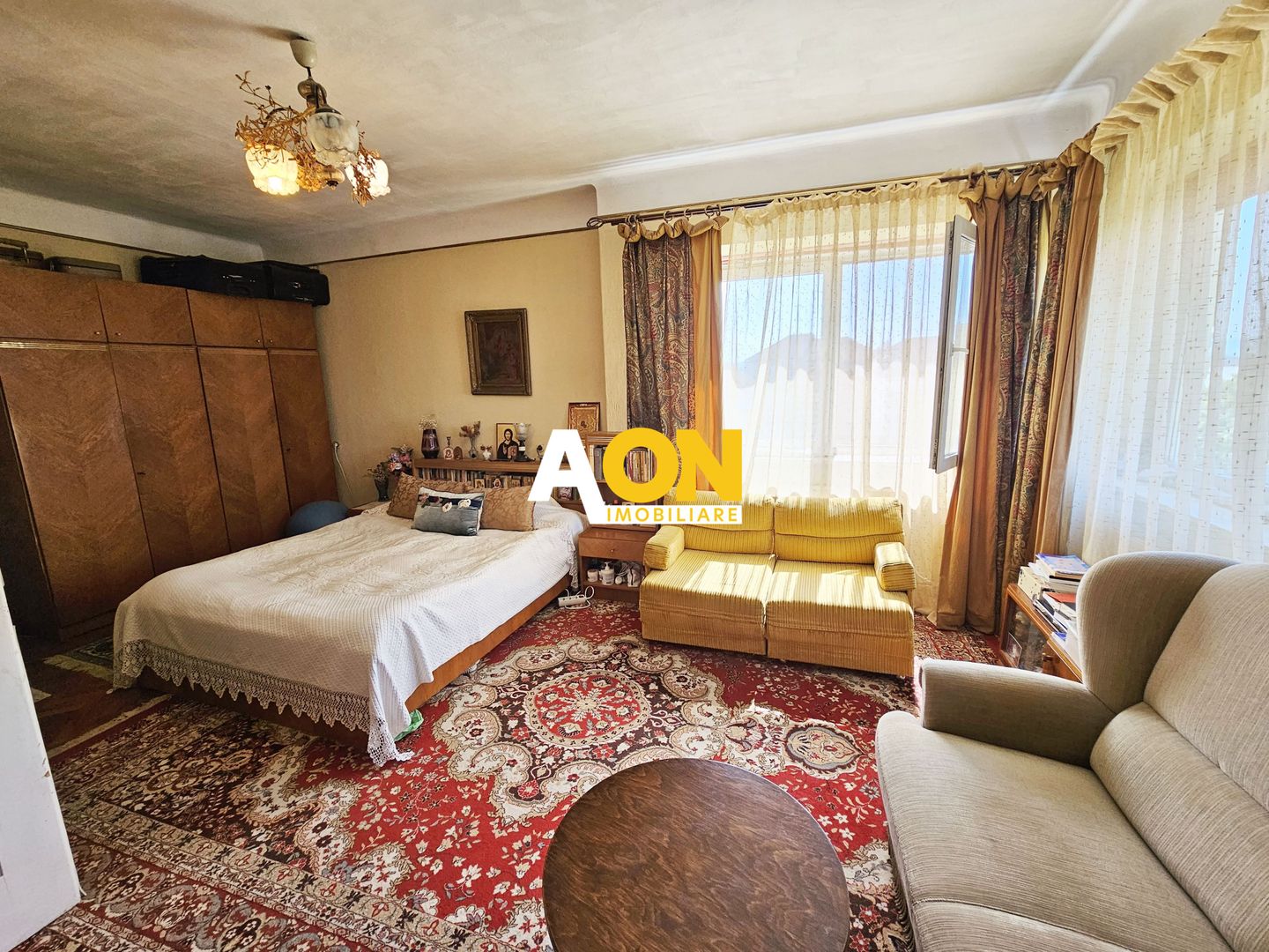 Casa situata in imediata apropiere a Cetatii - Poză 10