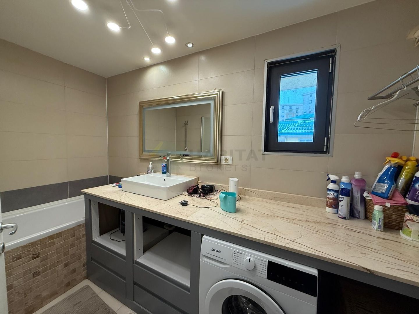 Casă  de inchiriat 4 camere, mobilată lux, curte 70 mp – Cosmopolis - Poză 11