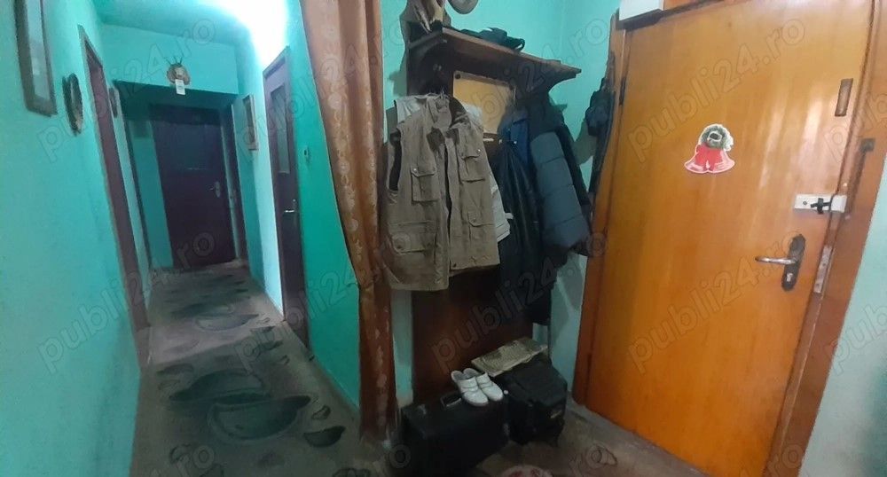 Apartament  3 camere zona Torontalului etaj 3 - Poză 6