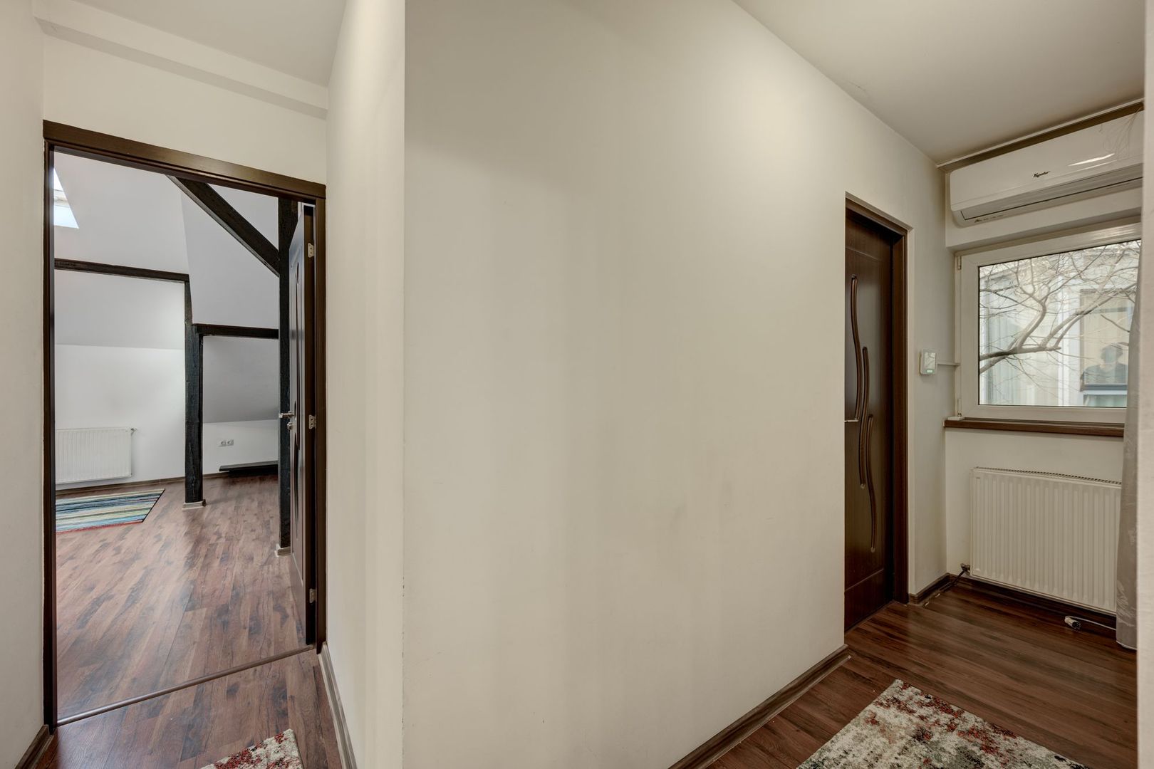 2 Apartamente  in Vila 5 Cam Metrou Basarab Gara de Nord - Poză 26