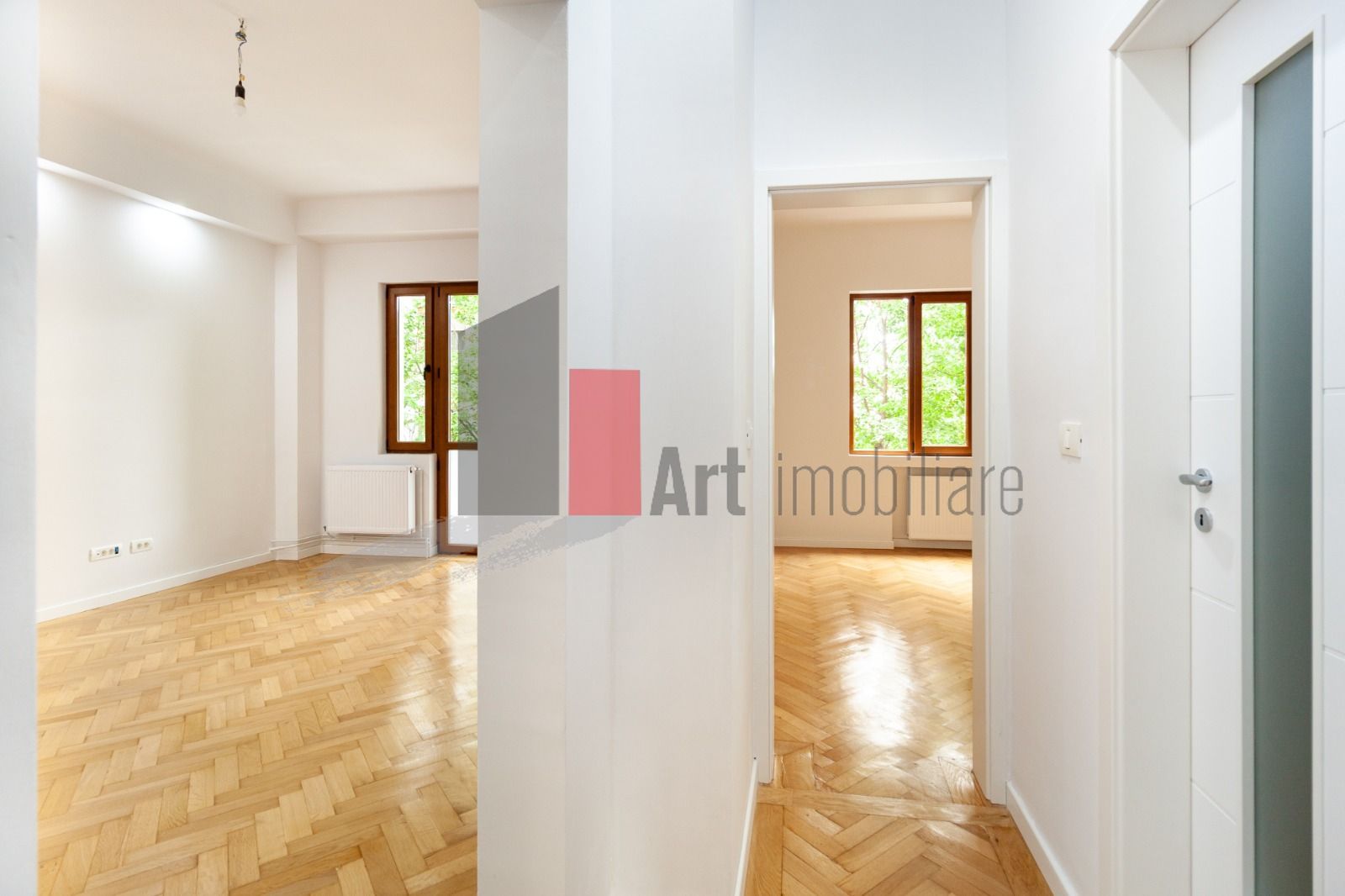 Apartamentul "ZORAGARRIA", Armeneasca,finisat lux, PRIMII LOCATARI DUPA RENOVARE - Poză 5