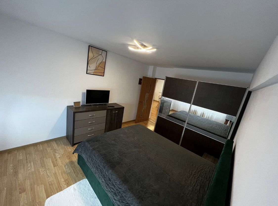 Ap 2 camere Delfinariu - Poză 1