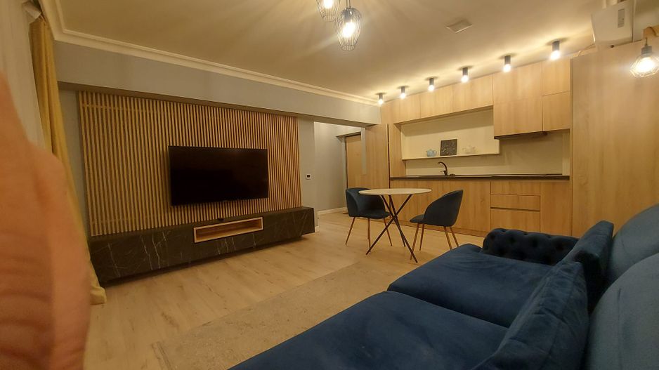 Smart Boutique / Finisaje Premium | Mihai Bravu - Mall Vitan - Poză 1