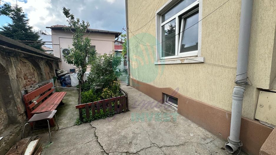 3 camere la vila in zona Calea Calarasilor - Poză 17