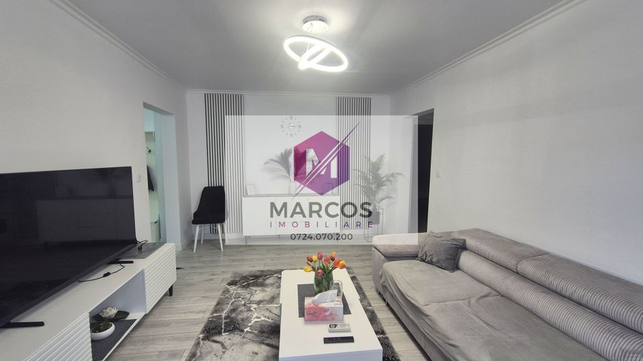 Vand apartament 3 camere Micro 2 - Poză 2