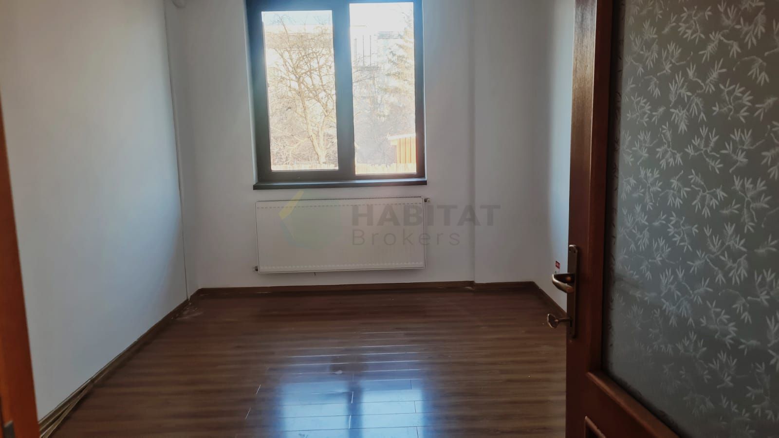 Apartament 3 camere Jiului + 4 locuri parcare - Poză 3