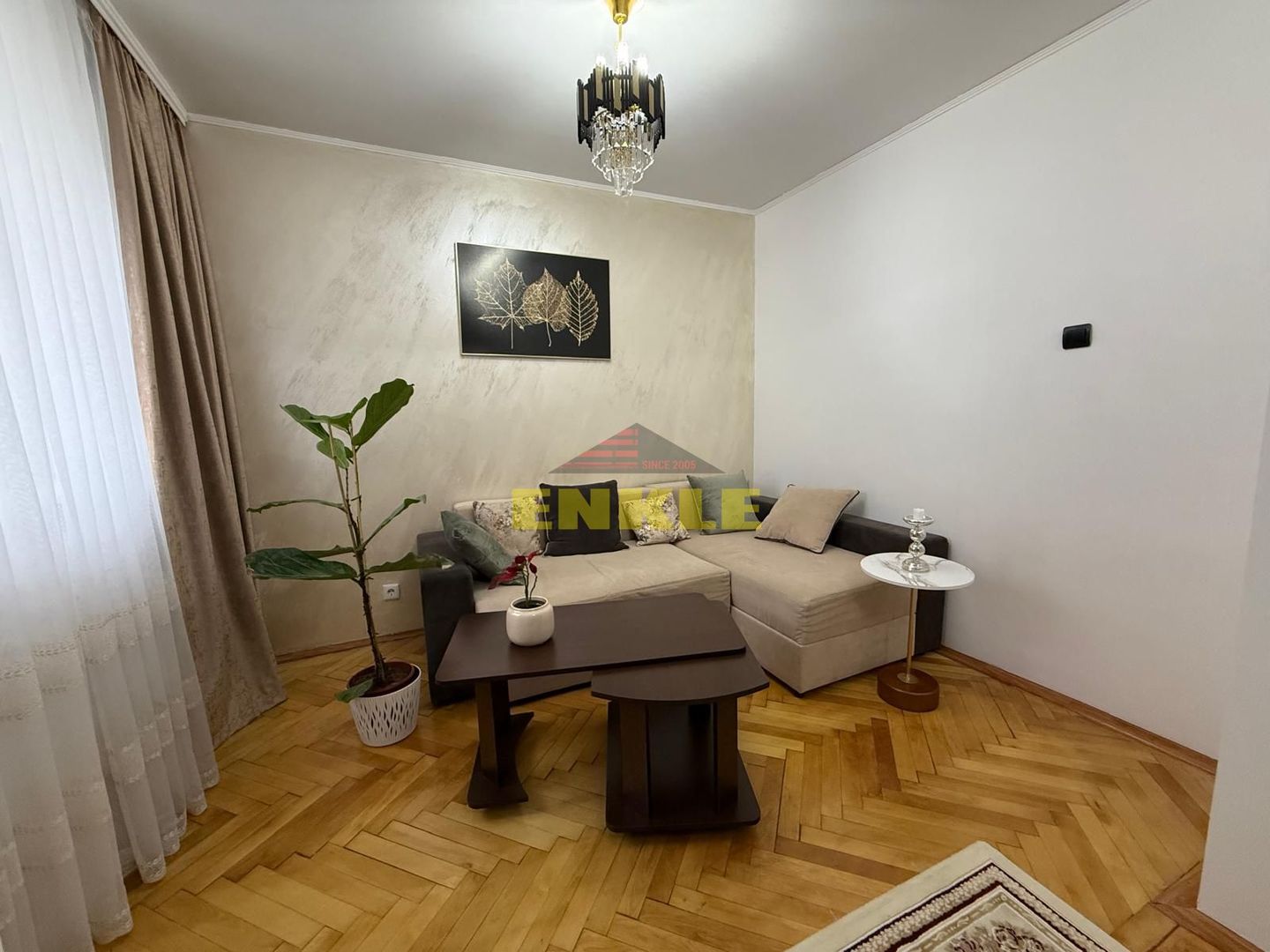 Vânzare apartament cu suprafață totală de 50 mp, zona Scolii 7 - Poză 1