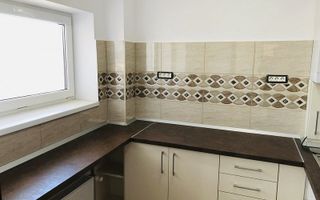 Birou 3 camere, zona centrala cu vedere panoramica de inchiriat - Poză 10