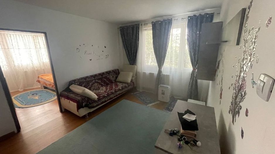 De inchiriat apartament 2 camere, parter, Micro 16 - Poză 1