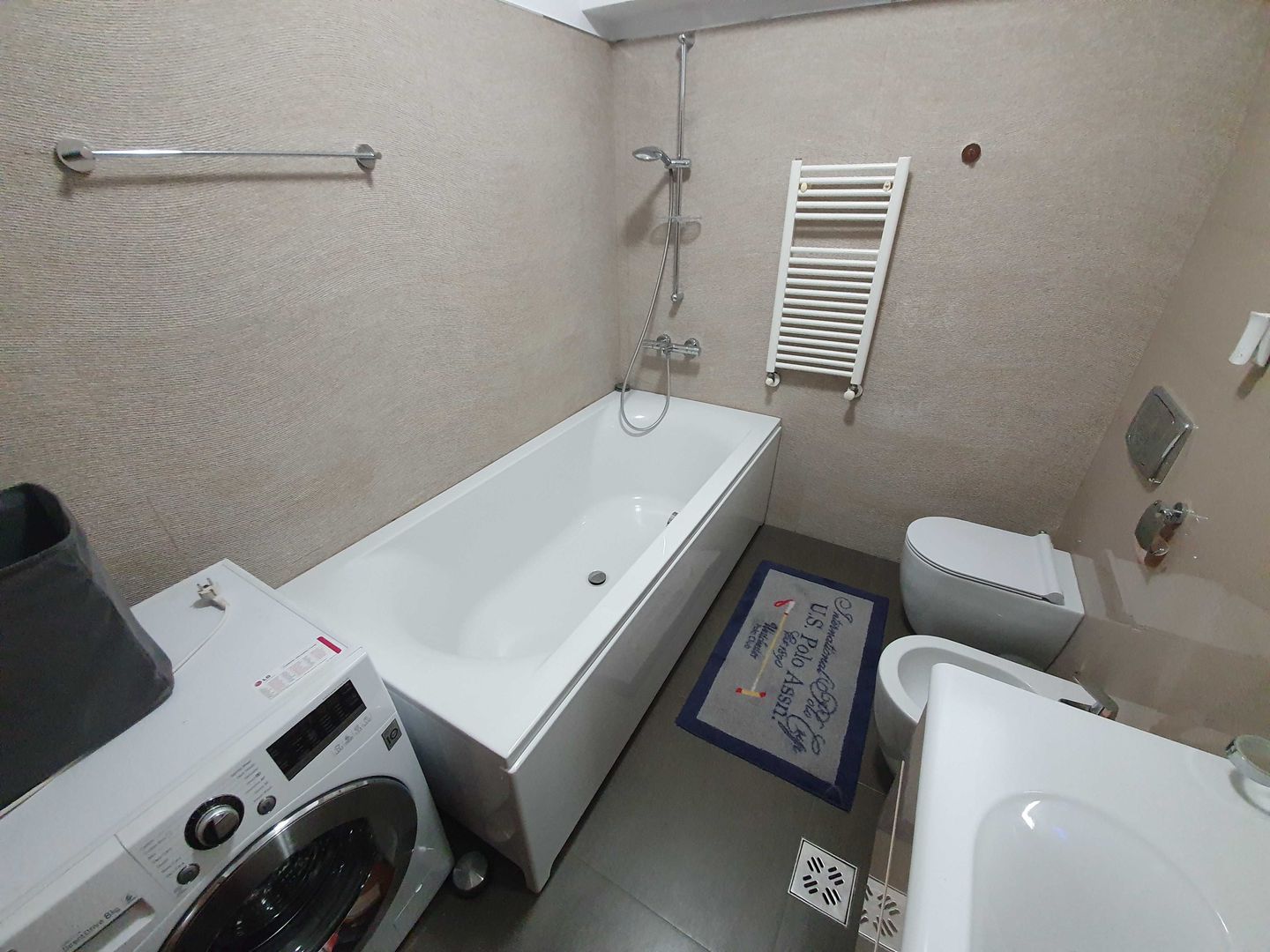 De inchiriat apartament cu 3 camere , Parcul Carol sector 4 - Poză 5