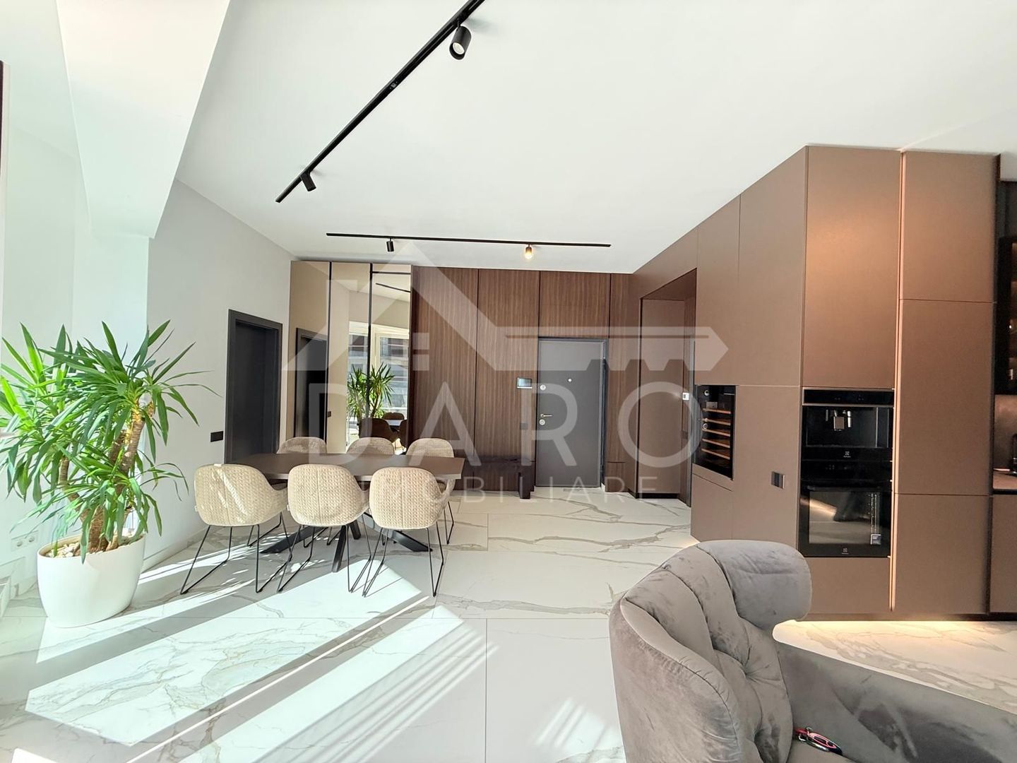 PENTHOUSE ULTRA LUX CU TERASĂ ȘI JACUZZI – SHOPPING CITY TÂRGU MUREȘ - Poză 6