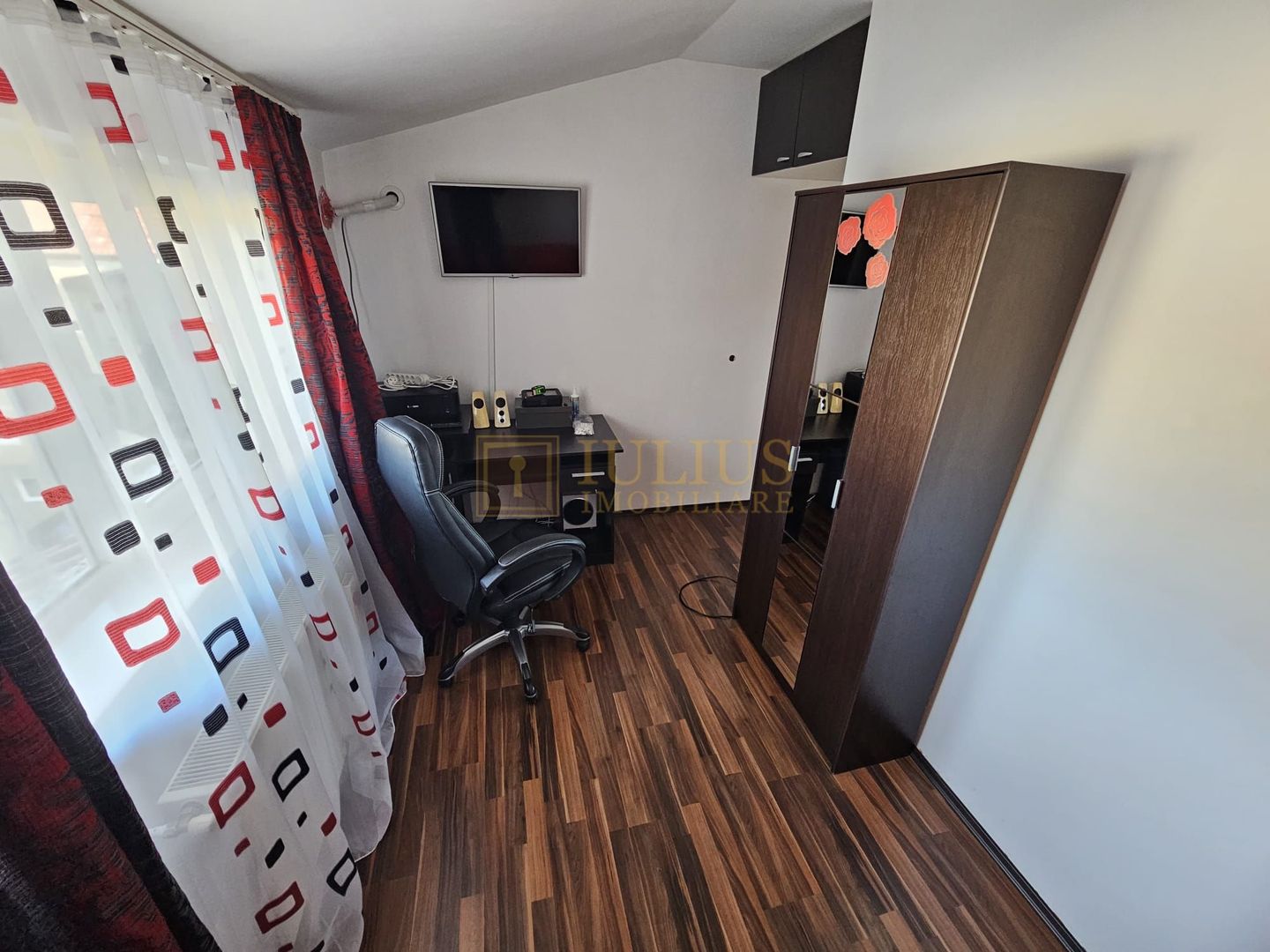 3 camere, zona centrala, centrala proprie, ideal pentru studenti, familie - Poză 7
