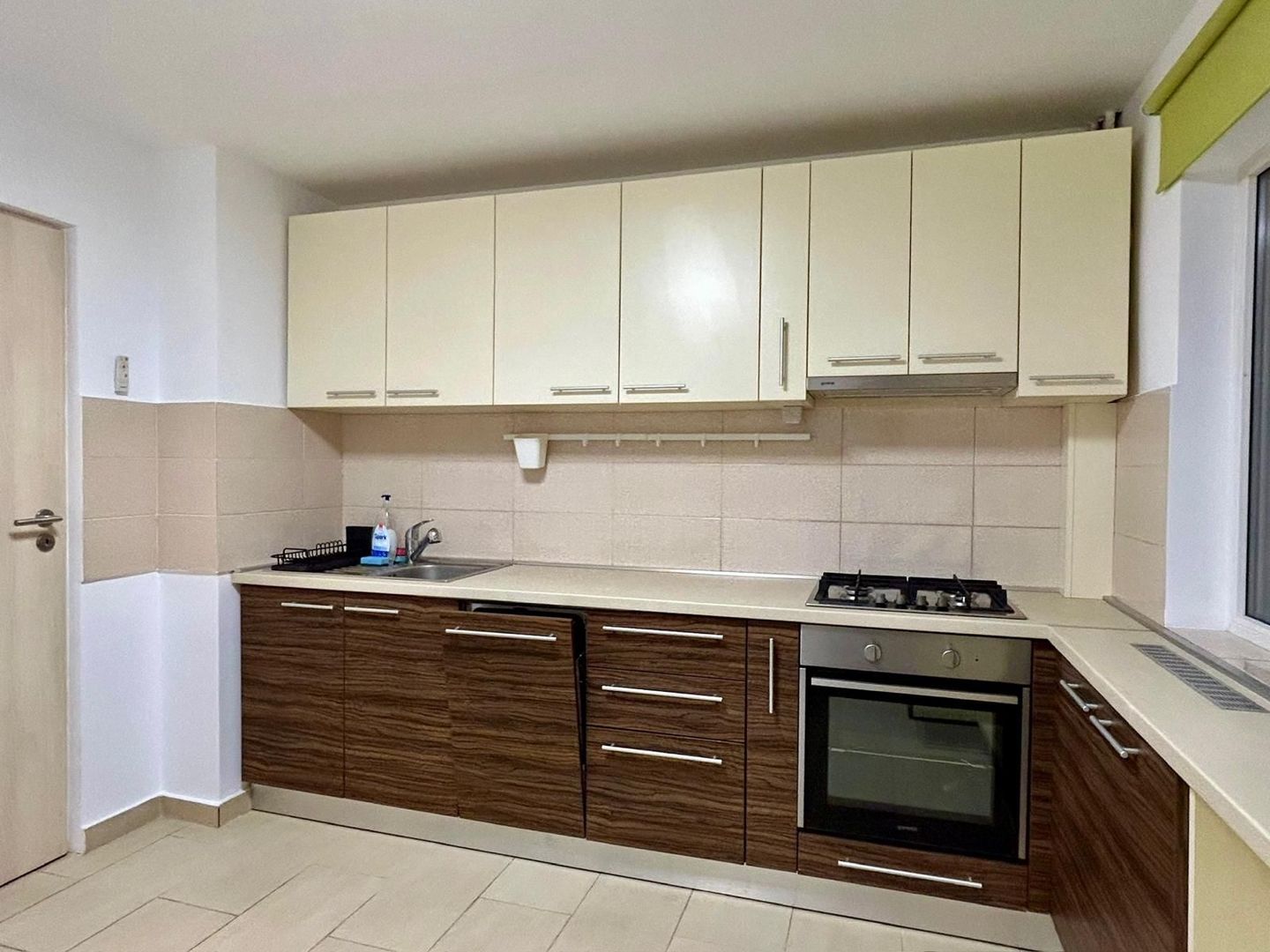 AP 2 CAMERE BANEASA, LOC PARCARE, MASINA SPALAT VASE, REABILITAT - Poză 7